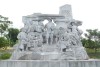Ảnh: Tượng đài Bác Hồ với Thanh niên xung phong - Di tích lịch sử Nà Tu, nguồn: Internet