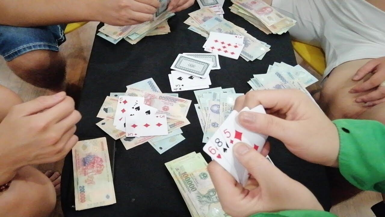 Xử phạt hành chính hành vi đánh bạc trái phép